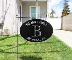 You are currently viewing Metal Yard Signs: Adding a Touch of Elegance and Durability to Your Outdoor Space